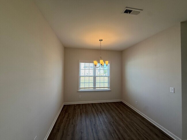 Foto del edificio - Longs - 3 Bedroom/ 2 Bathroom House