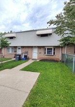 Building Photo - 1704 Anna Ave