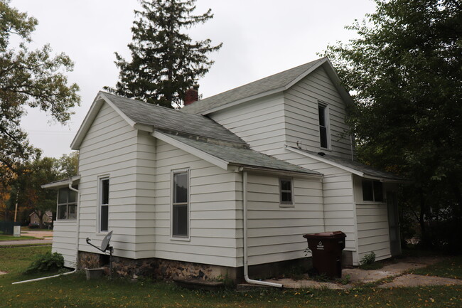 Building Photo - 148 N Rogers St