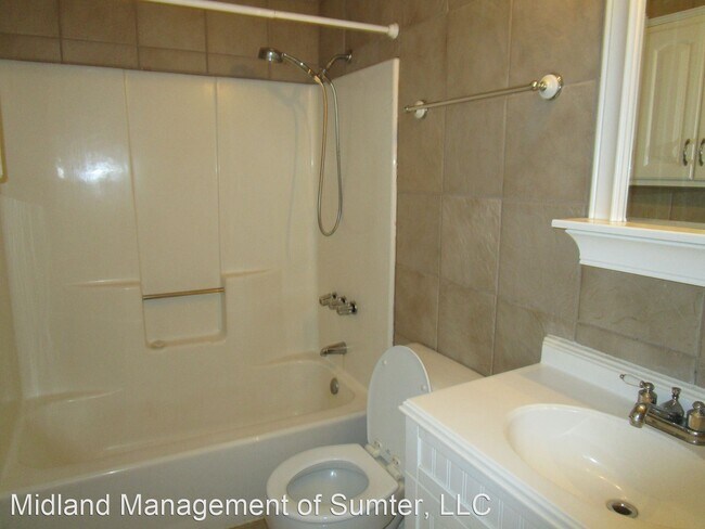 Foto del edificio - 2 br, 1.5 bath House - 820 Marigold St