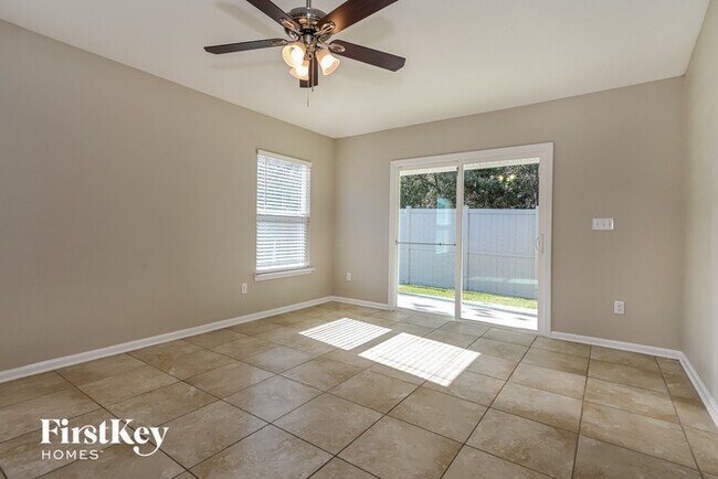 Building Photo - 12418 Itani Wy