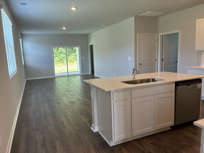 Building Photo - 6619 Japonica Ln