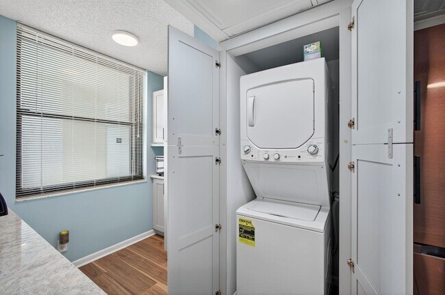 Foto del edificio - 9650 S Ocean Dr