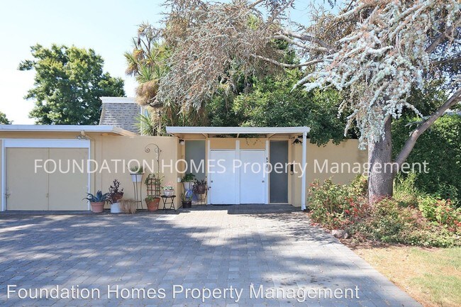Foto del edificio - 902 Bel Marin Keys Blvd