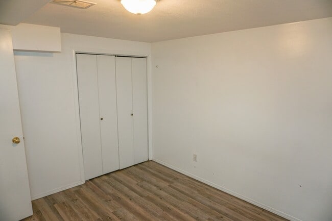 Building Photo - 2712 Sinton Ave
