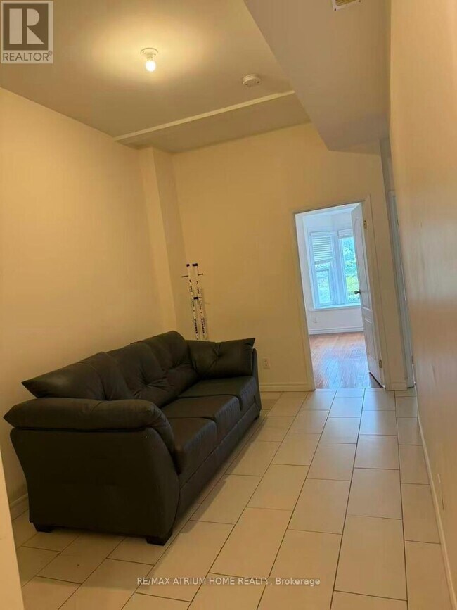 Photo du bâtiment - 413 Spadina Ave.