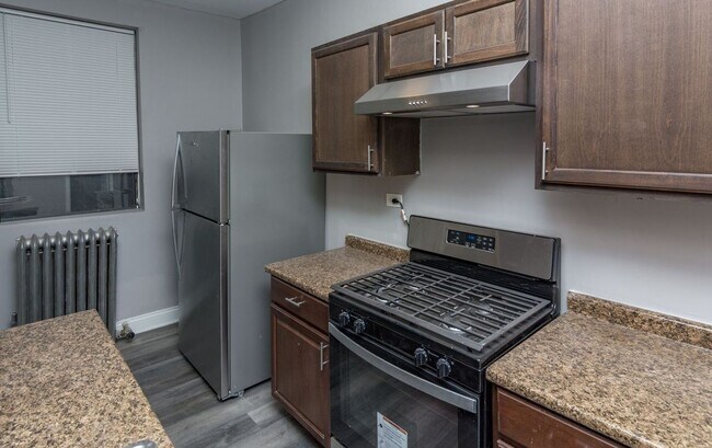 Foto del edificio - 7446 S Kingston Ave