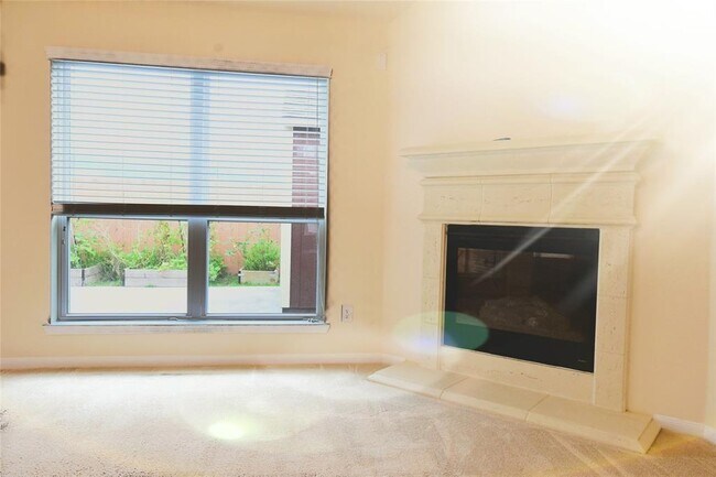 Building Photo - 5427 Seabird St