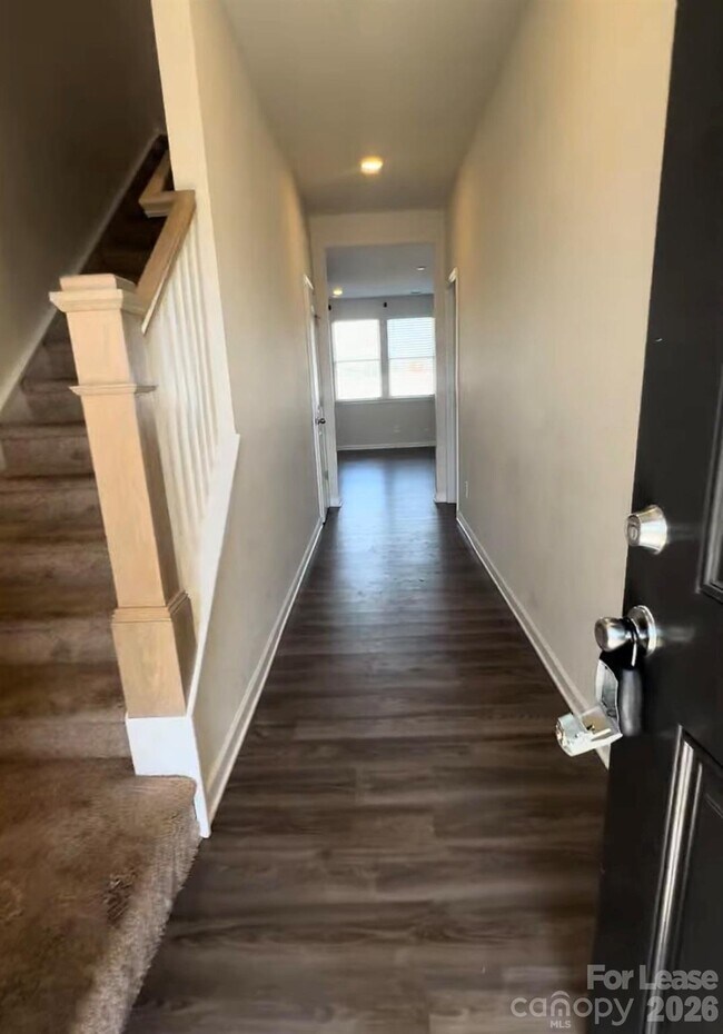 Foto del edificio - 2011 Weddington Pointe Dr