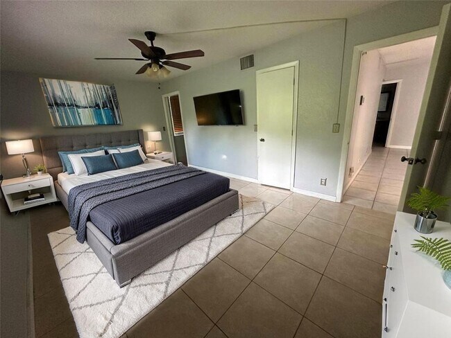 Foto del edificio - 3720 NW 115th Way