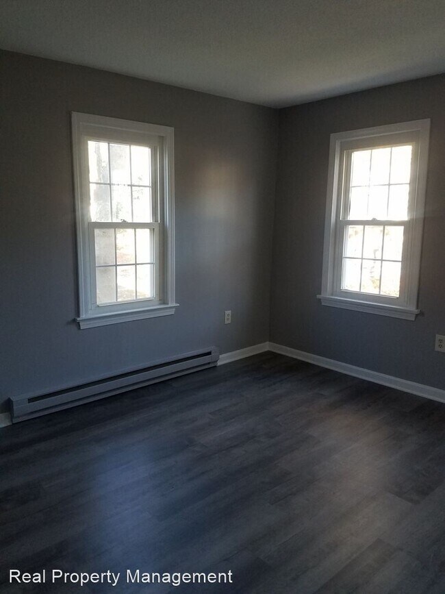 Foto del edificio - 2 br, 1 bath House - 18 Main St