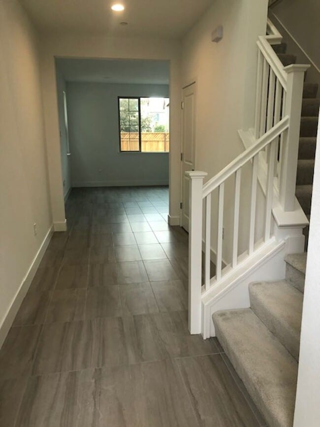 Foto del edificio - Newer 3 Bedroom 2.5 Bath in Mountain House