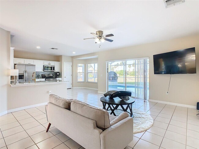 Building Photo - 124 Cassia Dr