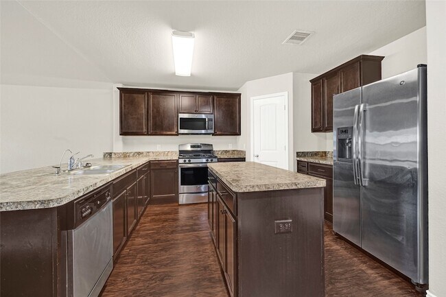 Building Photo - 14310 Brunswick Pl Dr
