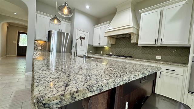 Building Photo - 6913 Helena Way