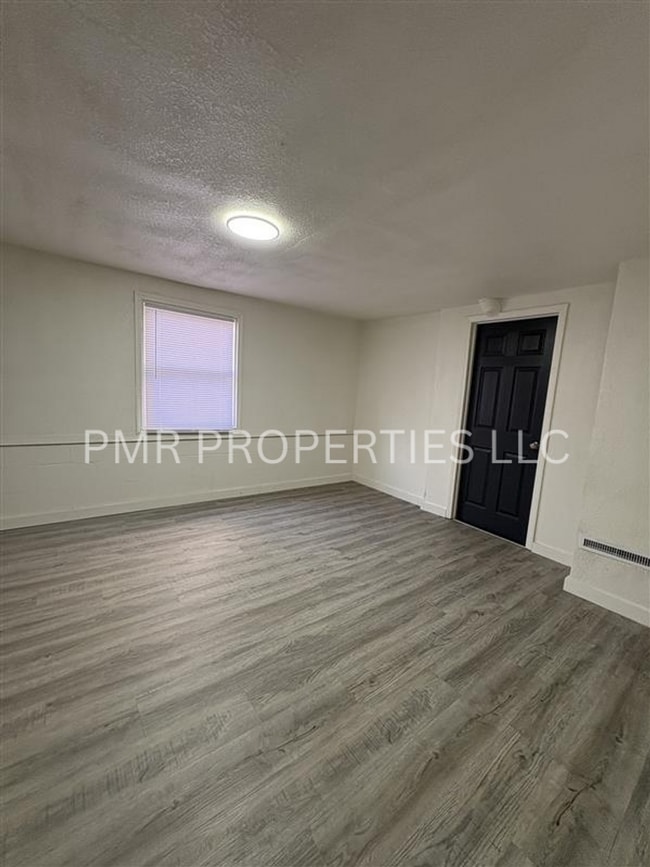 Building Photo - 1801-1803 Mitchell Ave