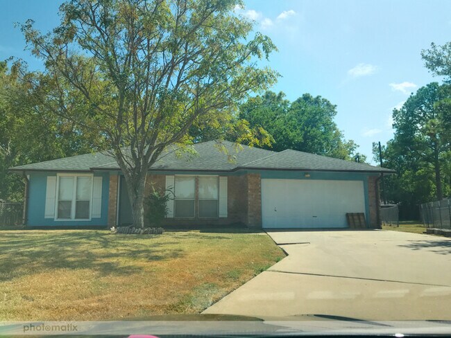 Photo - 4912 Shady Oak House