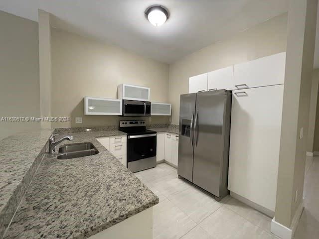 Building Photo - 8137 SW 163rd Ave