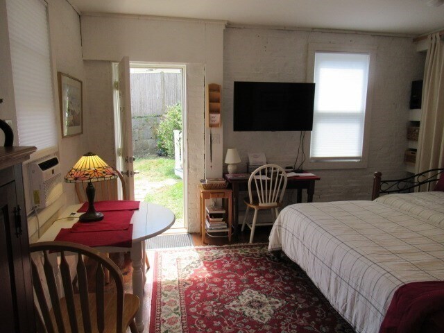 Foto principal - 47 Granite St