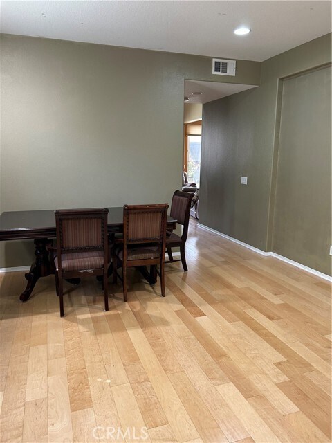 Building Photo - 335 Tulip Tree Ave