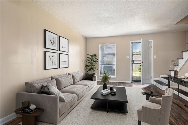 Foto del interior - TOWNHOMES w/ W/D INCLUDED! Gated 2 Bed / 1.5 Bath Townhomes near Shelby Dr!