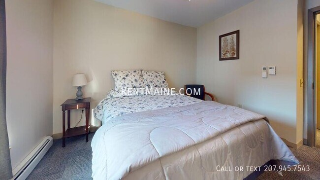 Foto del edificio - 8 Elizabeth Ave