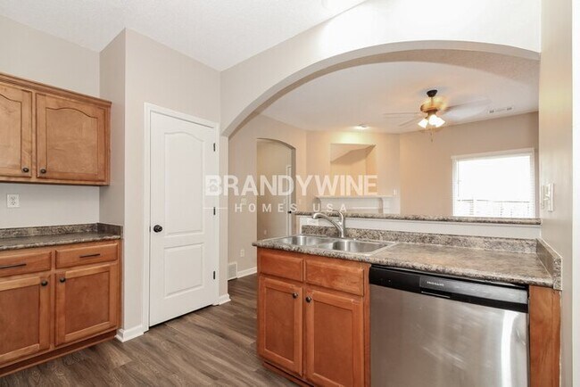 Building Photo - 9238 Lazzini Cove