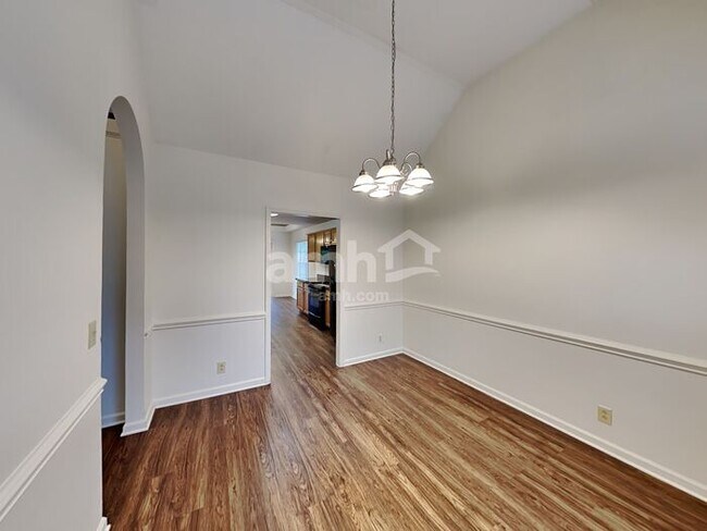 Foto del edificio - 6536 Arvington Way