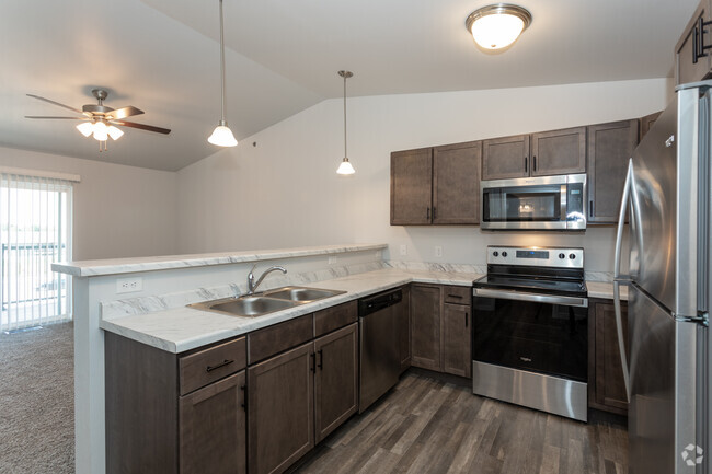 1BR, 1BA - 660SF - Red Rock Apartments