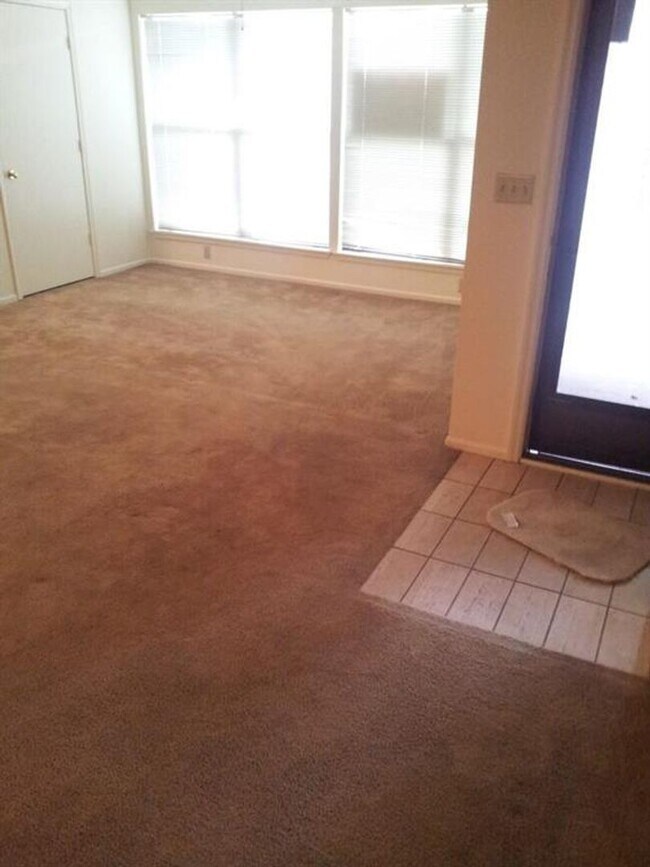 Foto del edificio - Cozy 1 bed in OP!