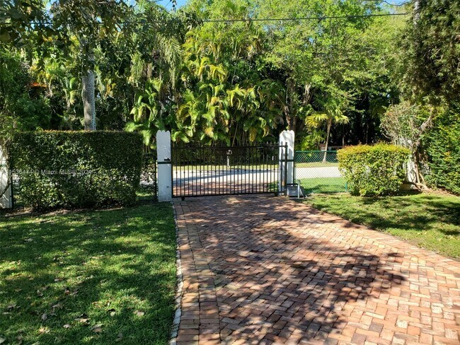 Foto del edificio - 16025 SW 173rd Ave