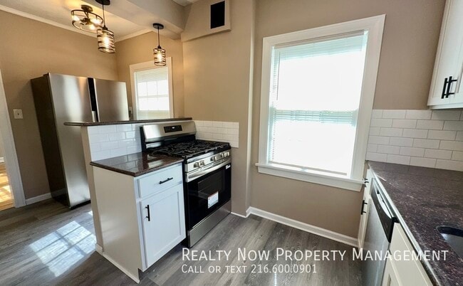 Building Photo - 19627 Winslow Rd