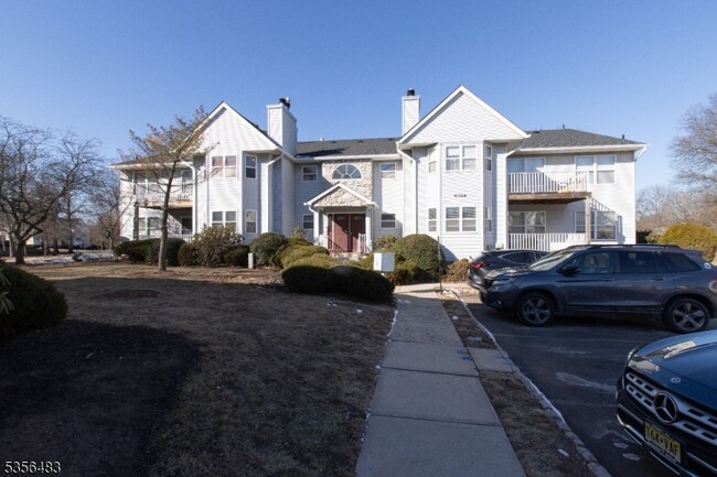 Building Photo - 120 Exeter Ct
