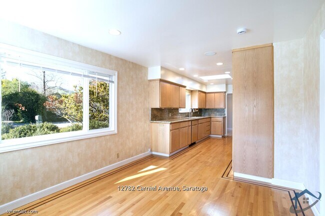 Foto del edificio - 12782 Carniel Ave