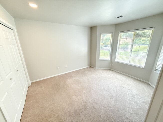 Building Photo - 3 bedroom, 2 bath home on Harbor Links Golf Course