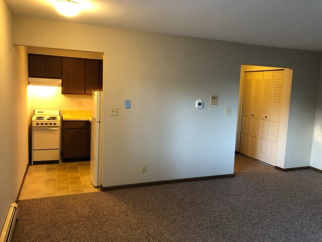 Foto del edificio - 1707 N Wisconsin St