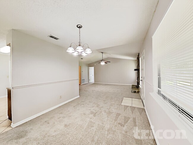 Foto del edificio - 7280 Eagles Perch Dr