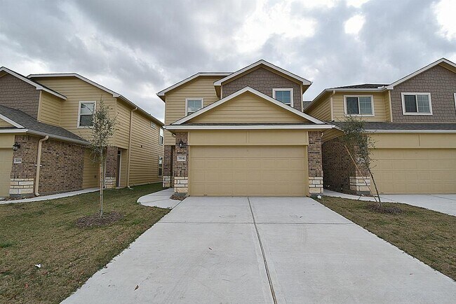 Building Photo - 17041 Wilthorne Gardens Ct