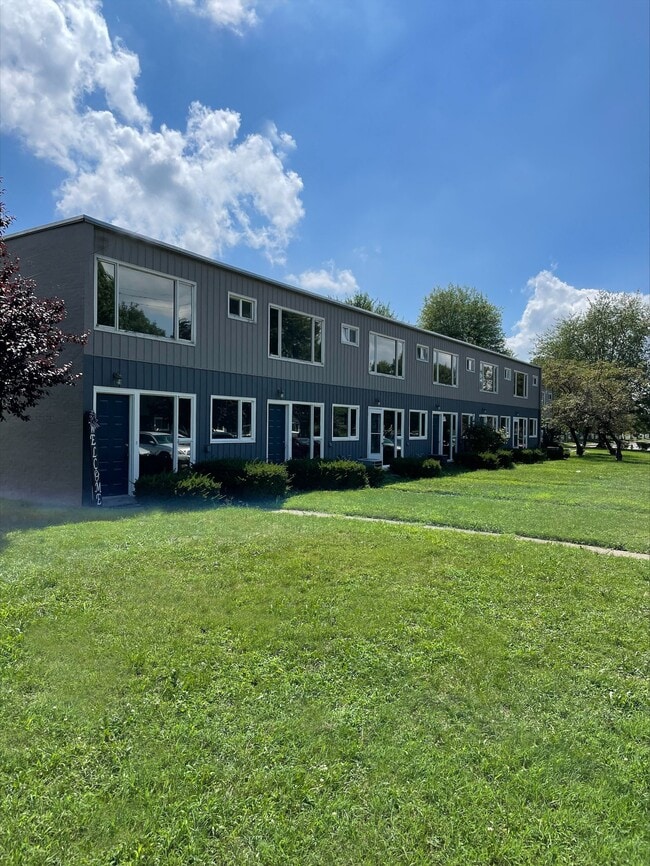 Foto del edificio - Townhomes at 28th