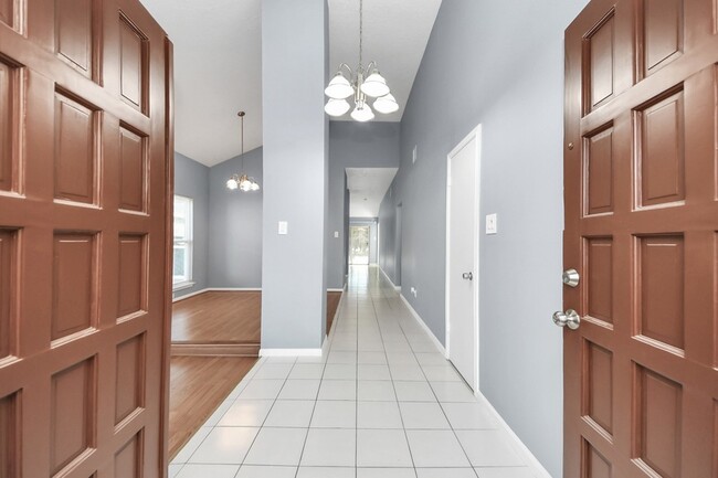 Foto del edificio - 10011 Berry Limb Dr