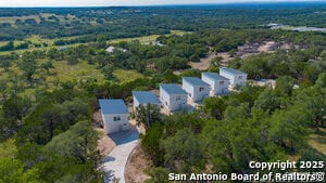 Building Photo - 2004 Cedar Hill Dr