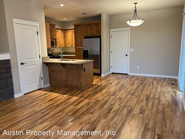 Building Photo - 3 br, 2.5 bath House - 20773 NE Comet Lane