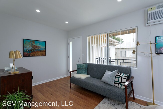Building Photo - 530 S Los Robles Ave