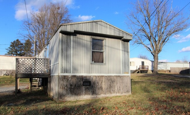 Building Photo - 2 Bedroom Mobile Home in Star City - Avail...