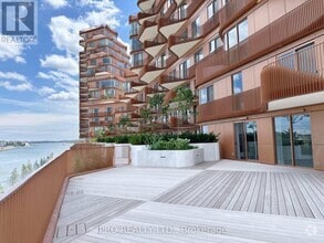 Building Photo - 155-155 Merchants' Wharf
