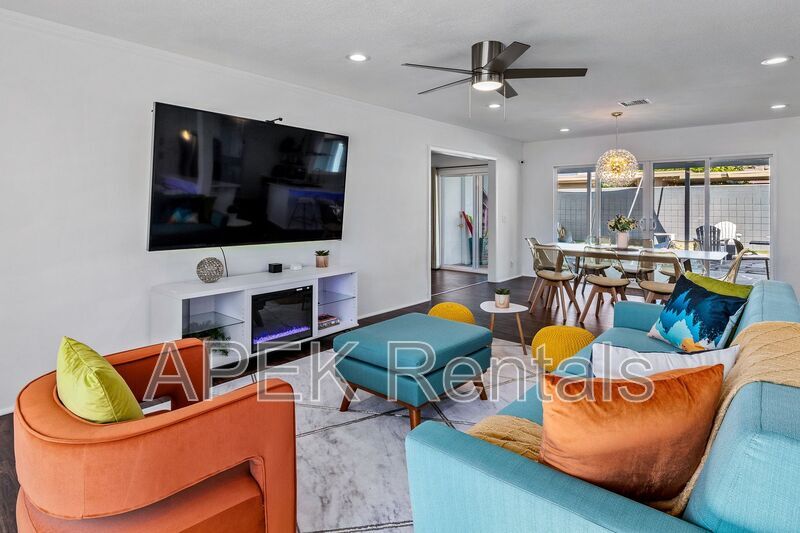 Foto principal - 980 N Buttonwillow Cir