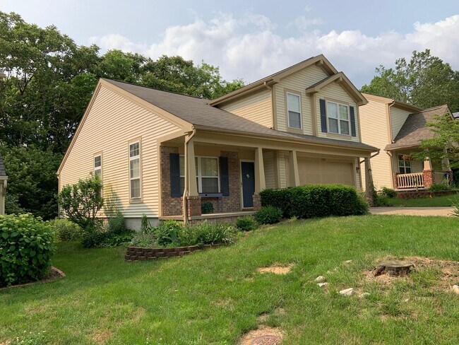 Frente de la casa - 2120 S Azalea Ln