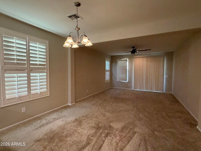 Foto del edificio - 10320 W Yuma St