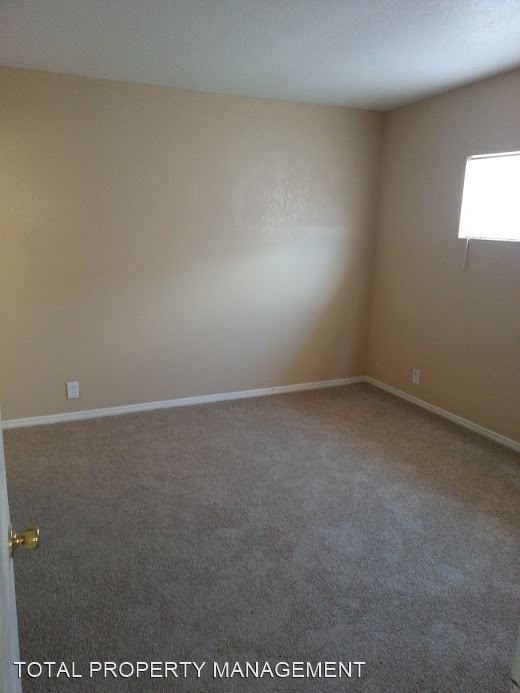 Foto del edificio - 3 br, 2 bath House - 4914 BLANTON DRIVE