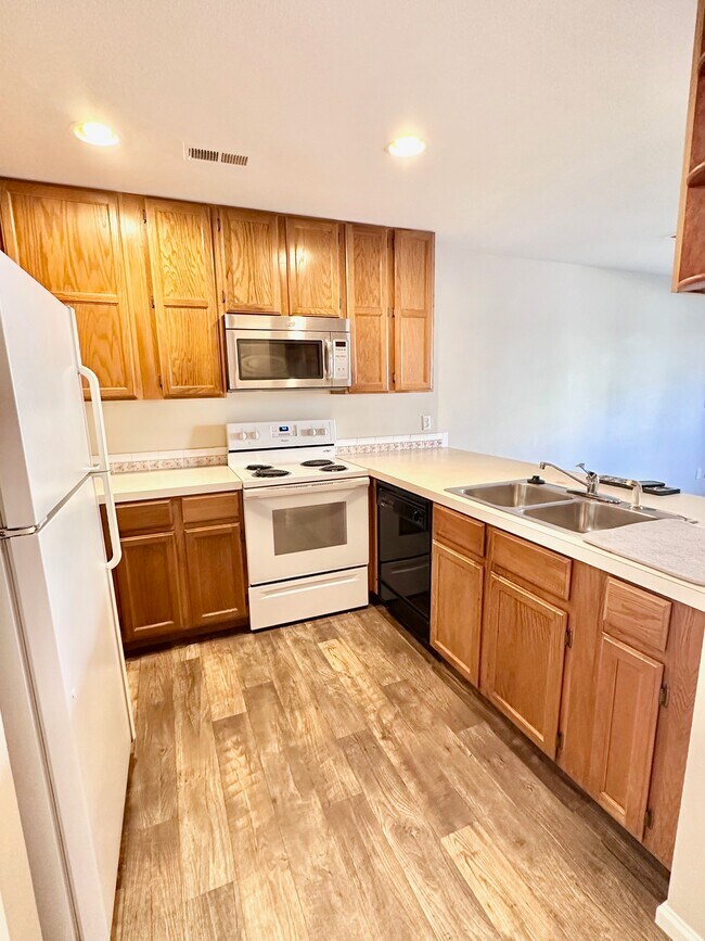 Foto del edificio - 2960 W Stuart St